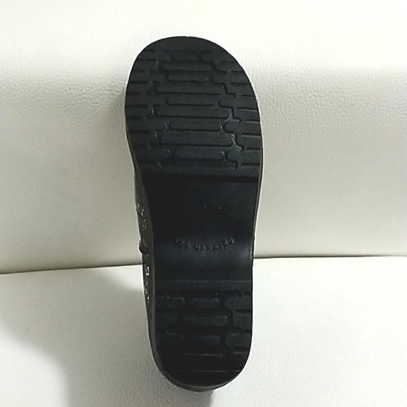 Easy Street Laurie Slip Resistant Clogs Shoes Skull Pattern - Picture 6 of 9